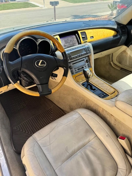 2003 Lexus SC430 - Image 2 of 8