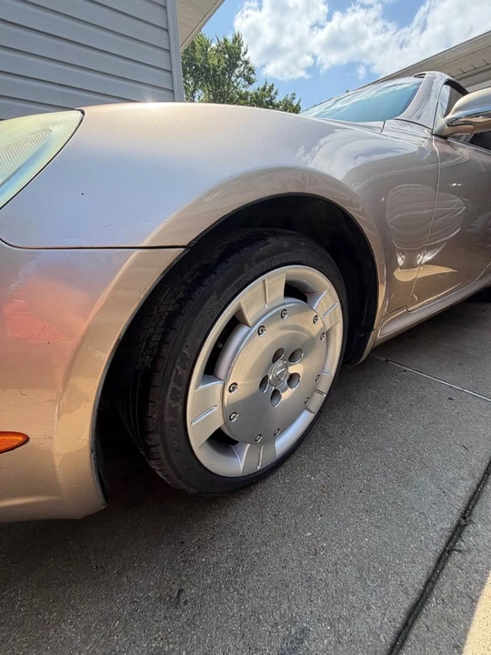 2003 Lexus SC430 - Image 4 of 5