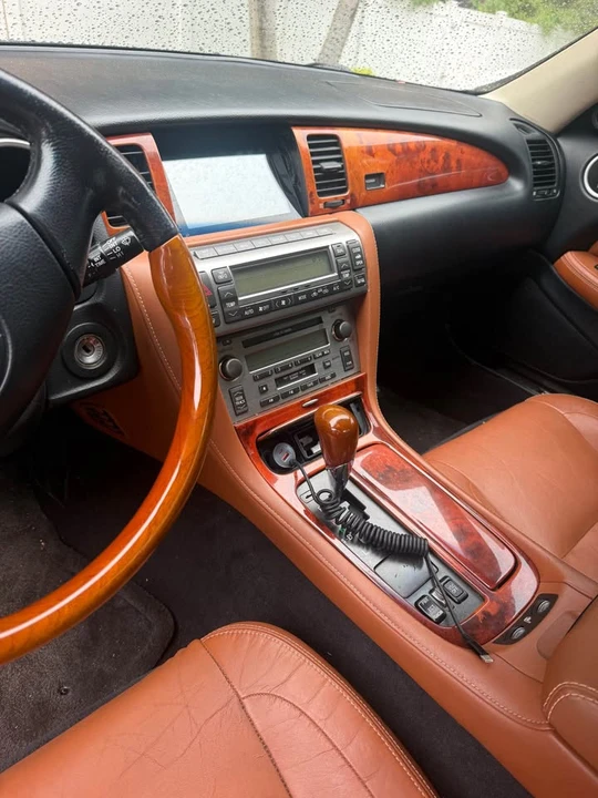 2003 Lexus SC430 - Image 5 of 6