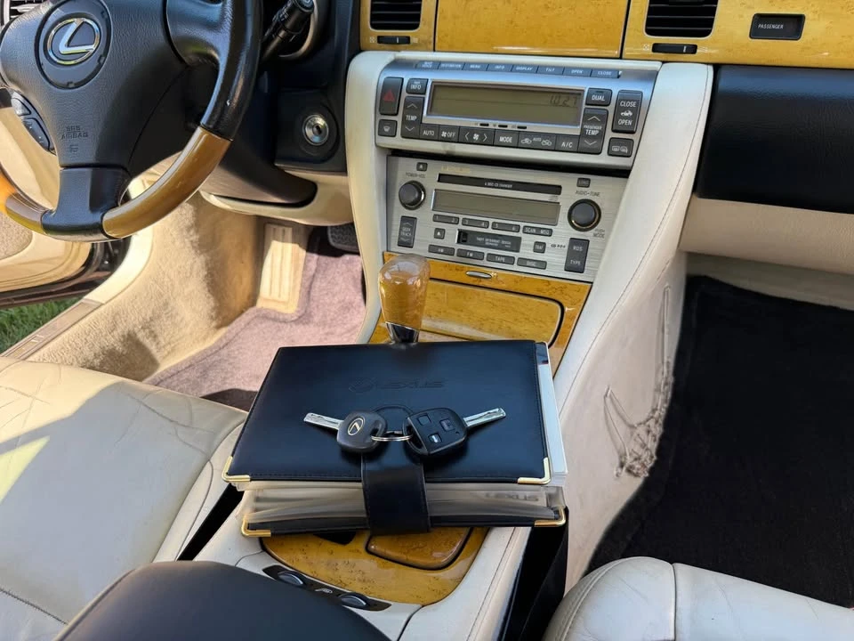 2003 Lexus SC430 - Image 17 of 18