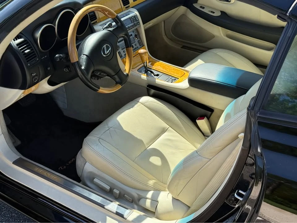 2003 Lexus SC430 - Image 13 of 18