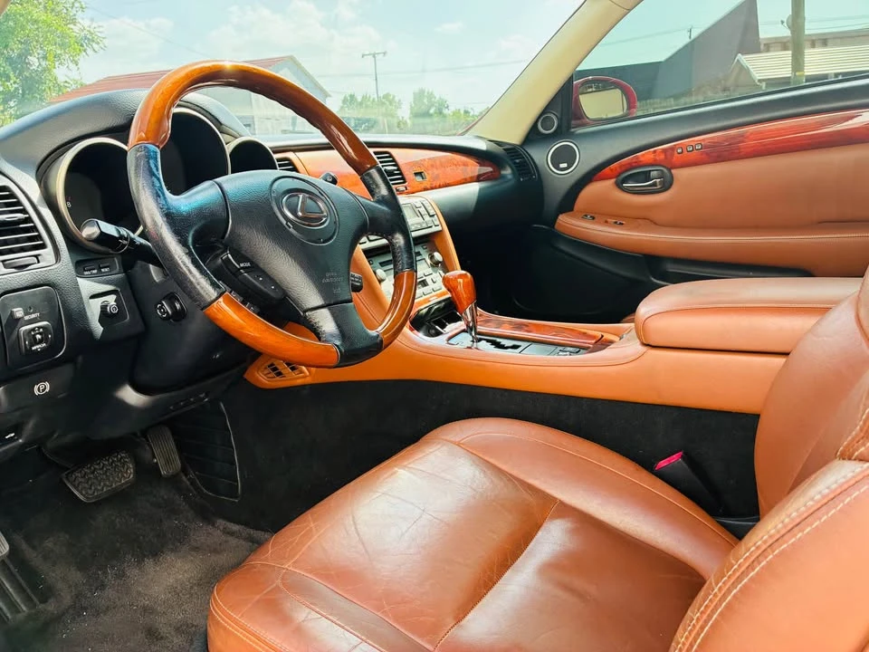 2003 Lexus SC430 - Image 14 of 18