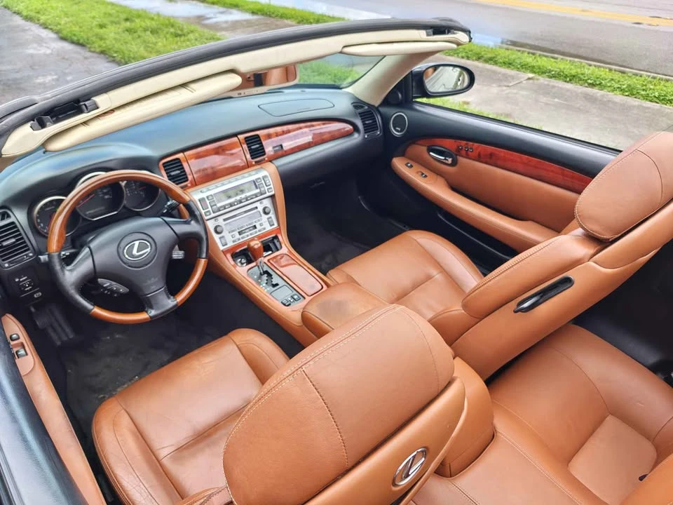 2003 Lexus SC430 - Image 5 of 12