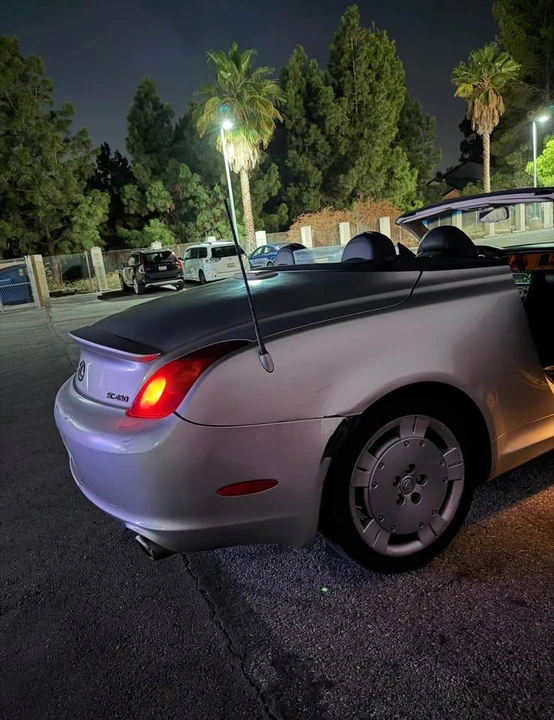 2003 Lexus SC430 - Image 8 of 14