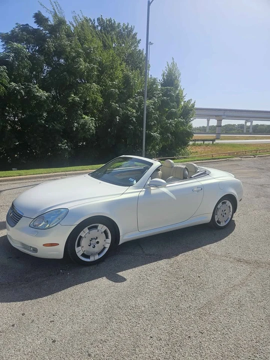 2003 Lexus SC430 - Image 3 of 6