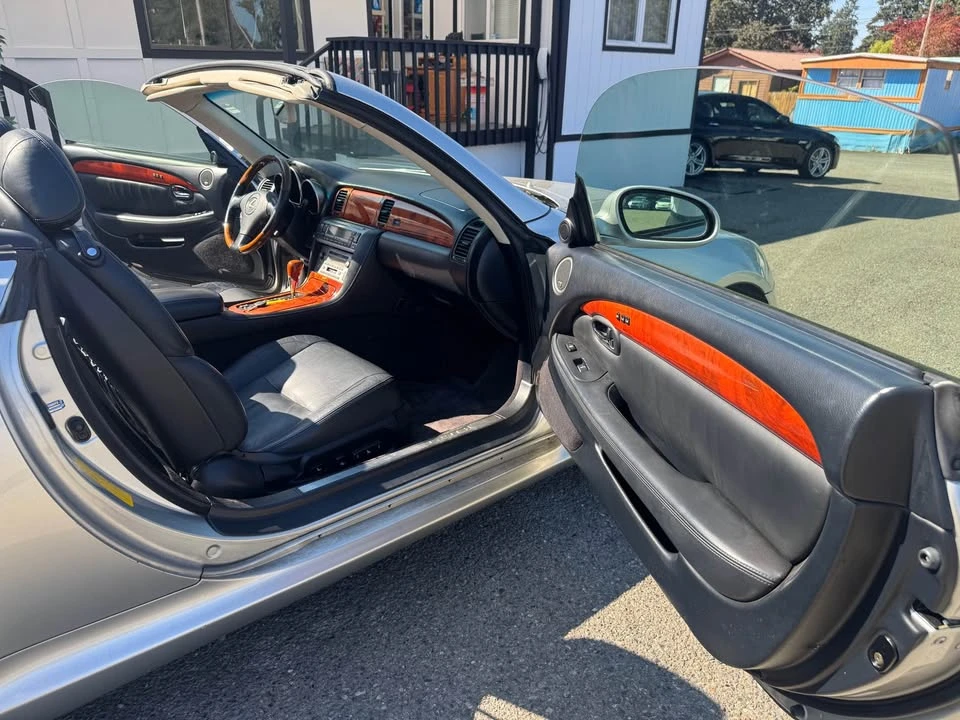 2003 Lexus SC430 - Image 5 of 20