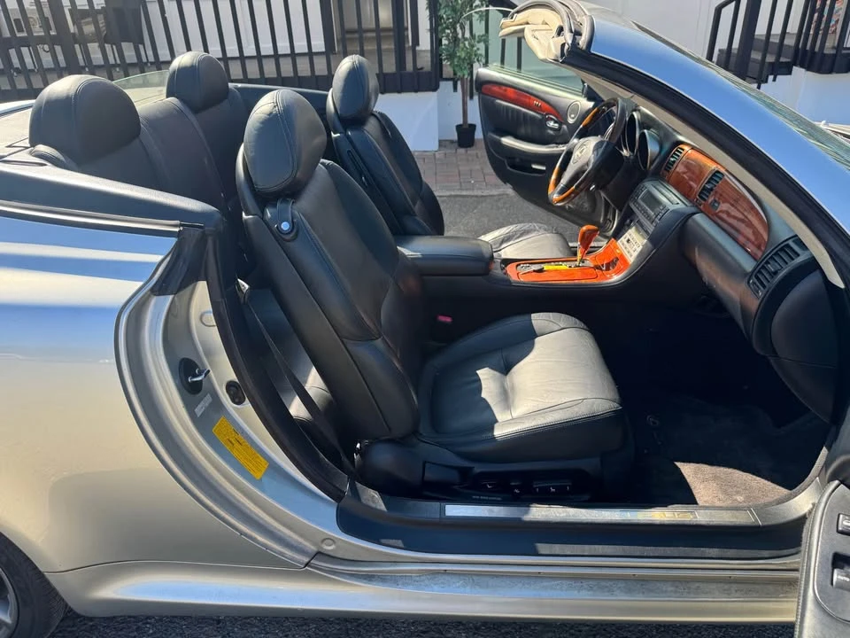 2003 Lexus SC430 - Image 6 of 20