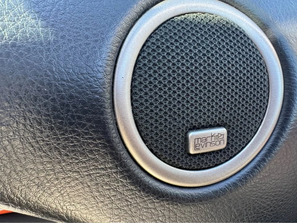 2003 Lexus SC430 - Image 16 of 20