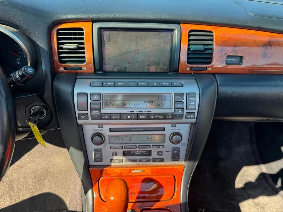 2003 Lexus SC430 - Image 19 of 20