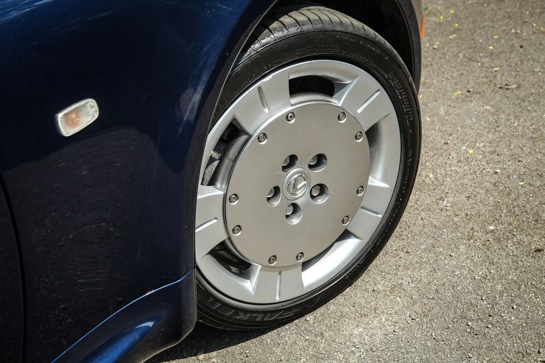 2003 Lexus SC430 - Image 24 of 30