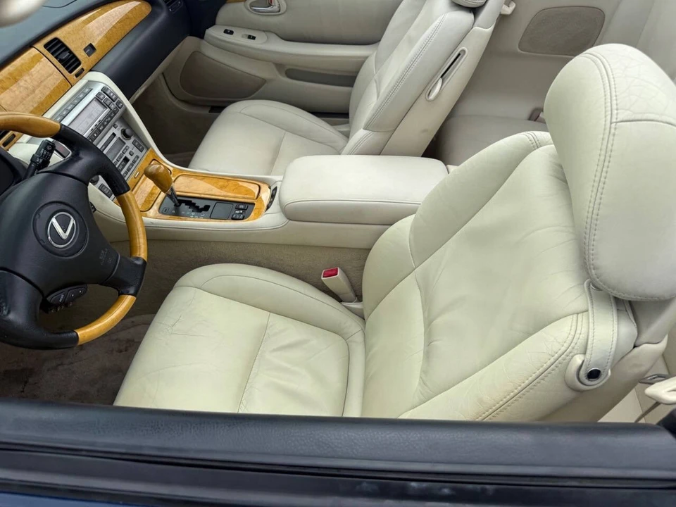 2003 Lexus SC430 - Image 12 of 21
