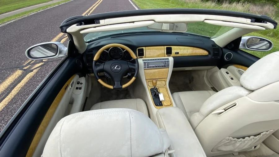2003 Lexus SC430 - Image 7 of 31