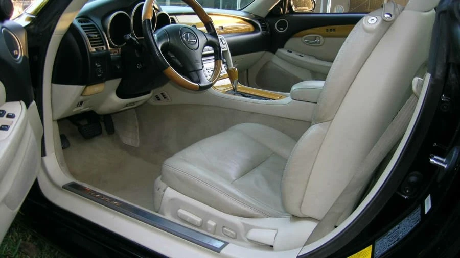 2003 Lexus SC430 - Image 5 of 8