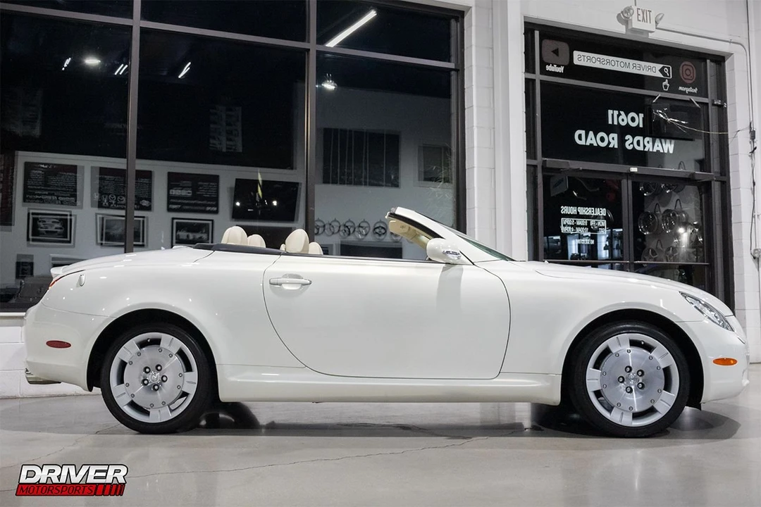 2003 Lexus SC430 - Image 11 of 23