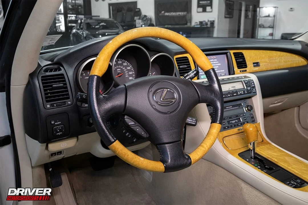 2003 Lexus SC430 - Image 13 of 23