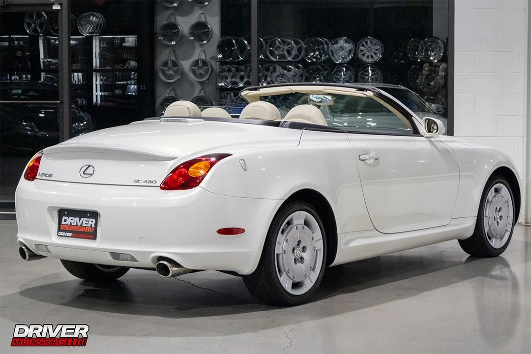 2003 Lexus SC430 - Image 10 of 23