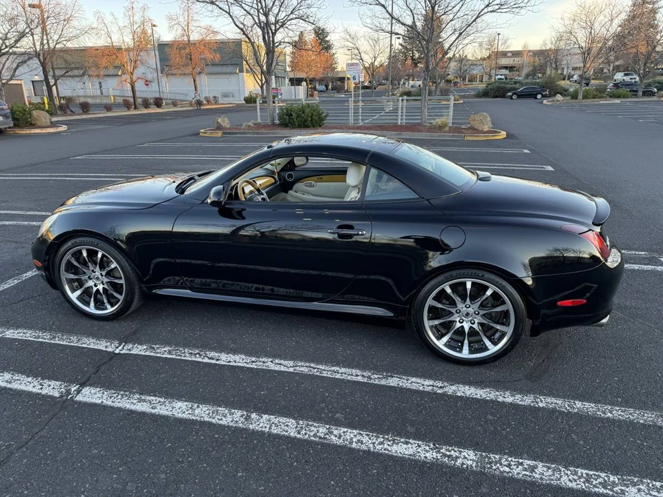 2003 Lexus SC430 - Image 4 of 23