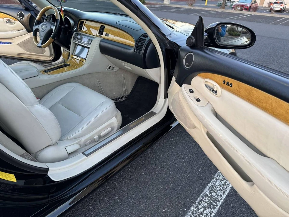 2003 Lexus SC430 - Image 19 of 23