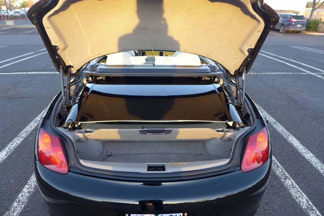 2003 Lexus SC430 - Image 15 of 23