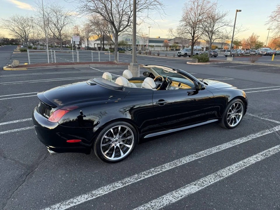 2003 Lexus SC430 - Image 11 of 23