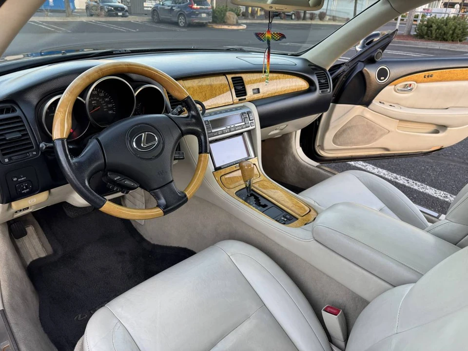 2003 Lexus SC430 - Image 18 of 23
