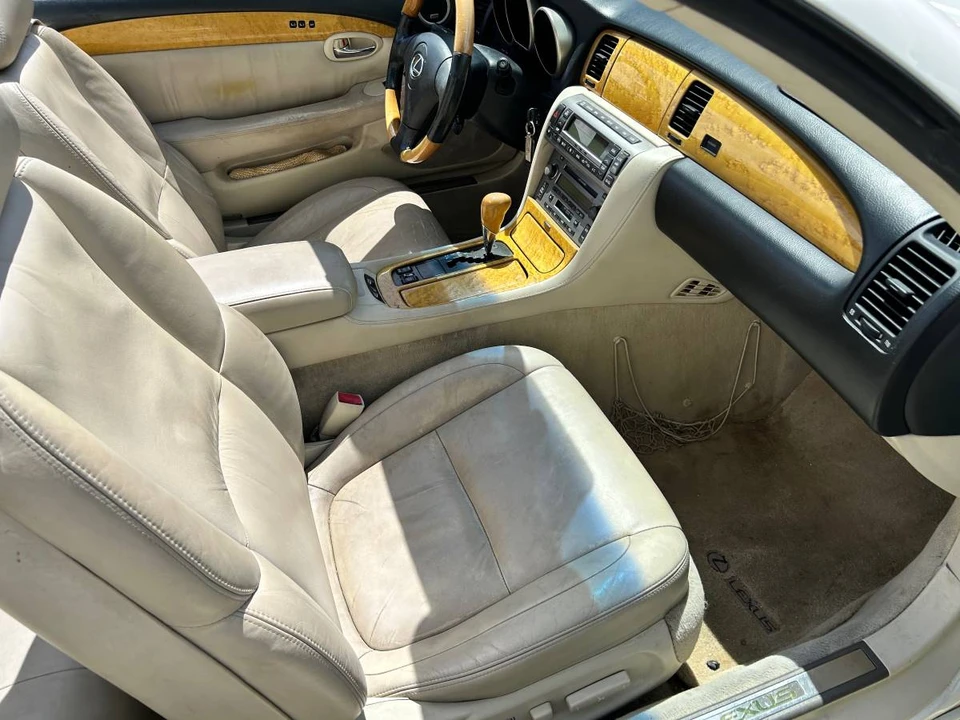 2003 Lexus SC430 - Image 11 of 19