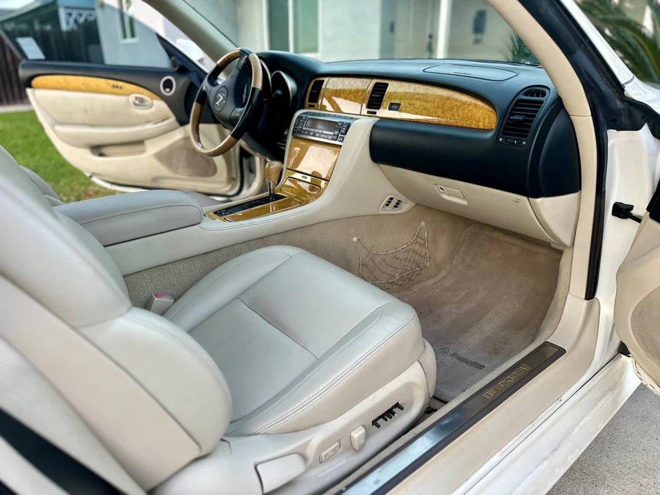 2003 Lexus SC430 - Image 8 of 11