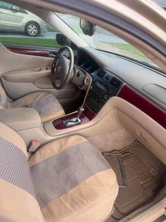 2003 Lexus ES 4th Gen - Image 6 of 7