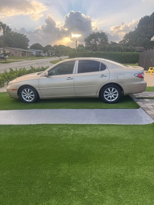 2003 Lexus ES 4th Gen - Image 2 of 7