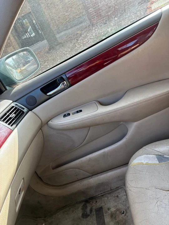 2003 Lexus ES 4th Gen - Image 4 of 7