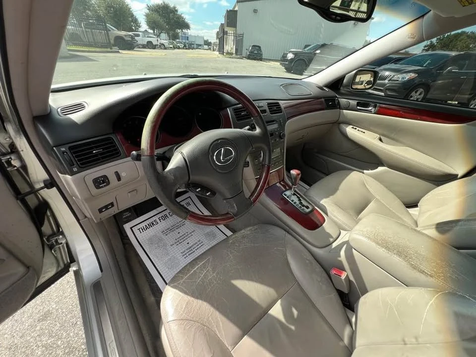 2003 Lexus ES 3rd Gen - Image 8 of 14