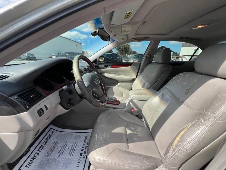 2003 Lexus ES 3rd Gen - Image 6 of 14