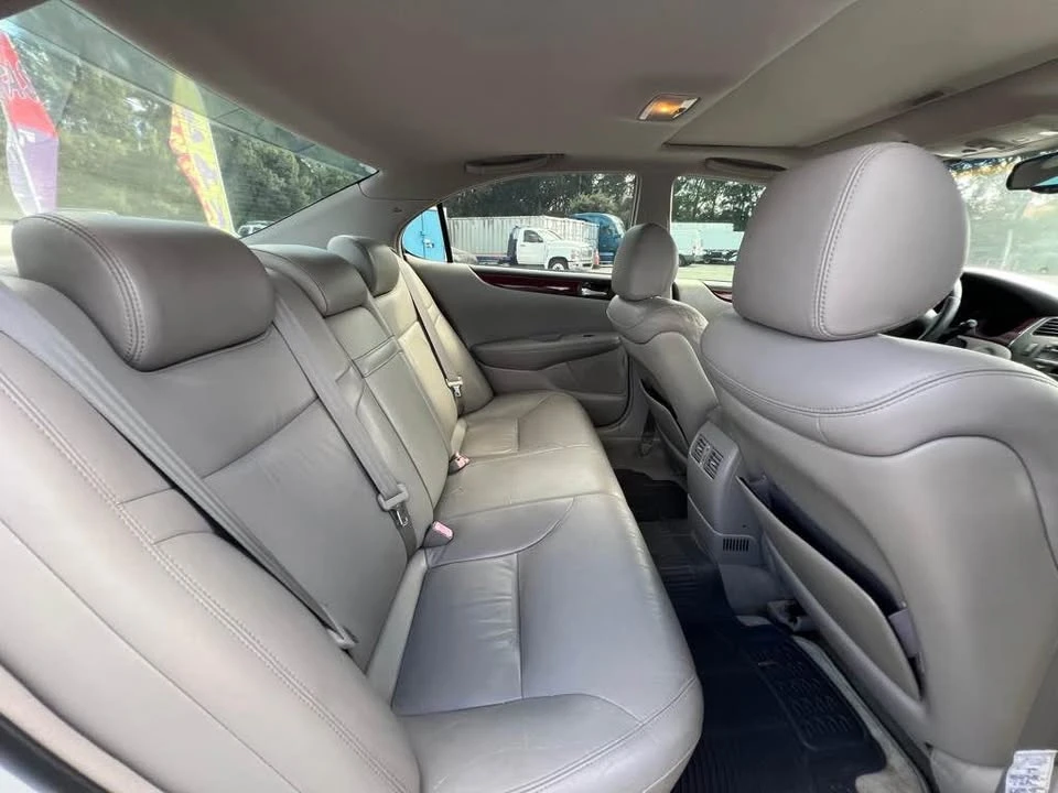 2003 Lexus ES 3rd Gen - Image 10 of 14