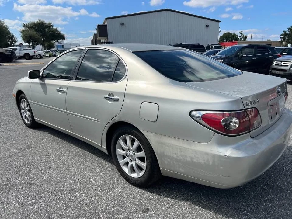 2003 Lexus ES 3rd Gen - Image 3 of 14
