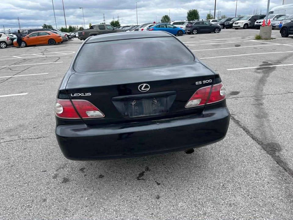 2003 Lexus ES 3rd Gen - Image 3 of 8