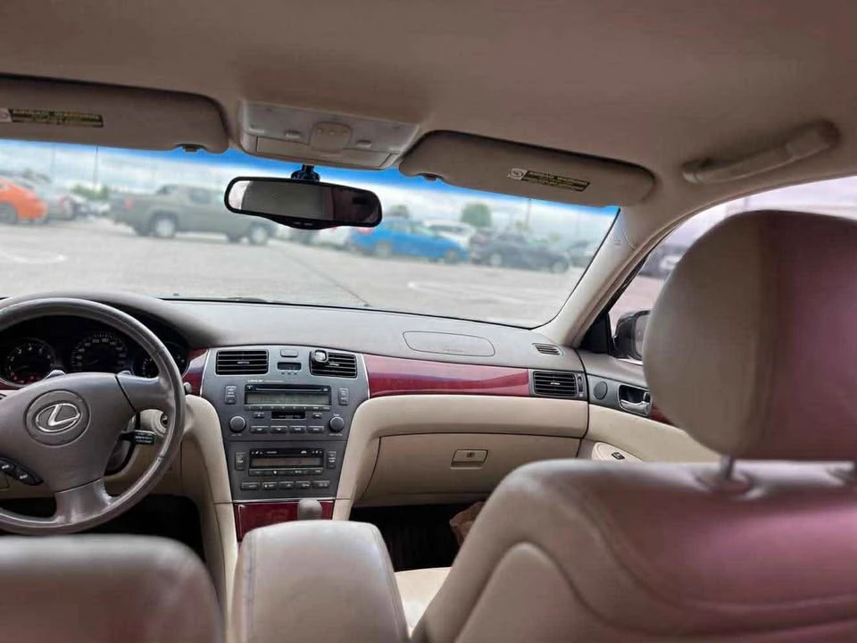 2003 Lexus ES 3rd Gen - Image 6 of 8