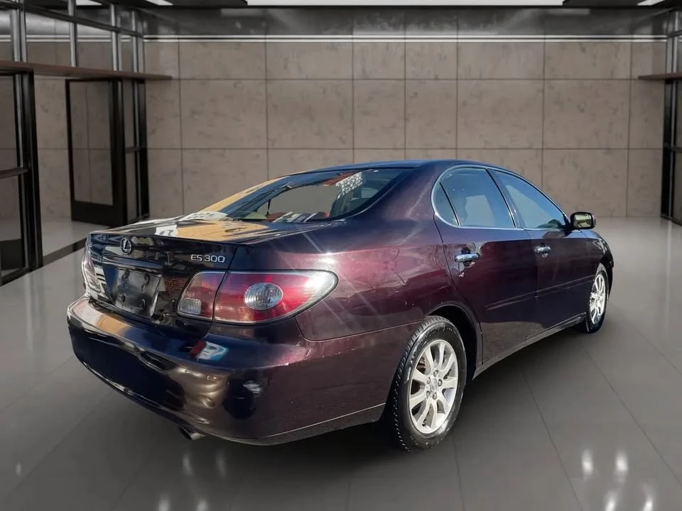 2003 Lexus ES 3rd Gen - Image 5 of 19