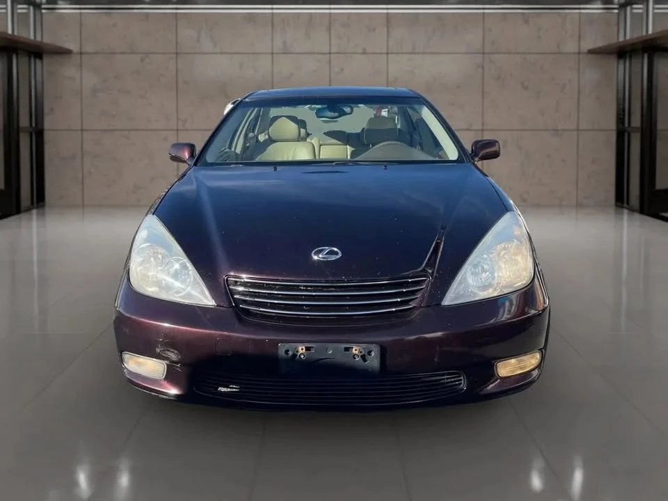 2003 Lexus ES 3rd Gen - Image 2 of 19