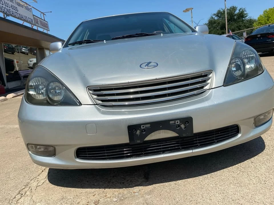 2003 Lexus ES 3rd Gen - Image 10 of 20
