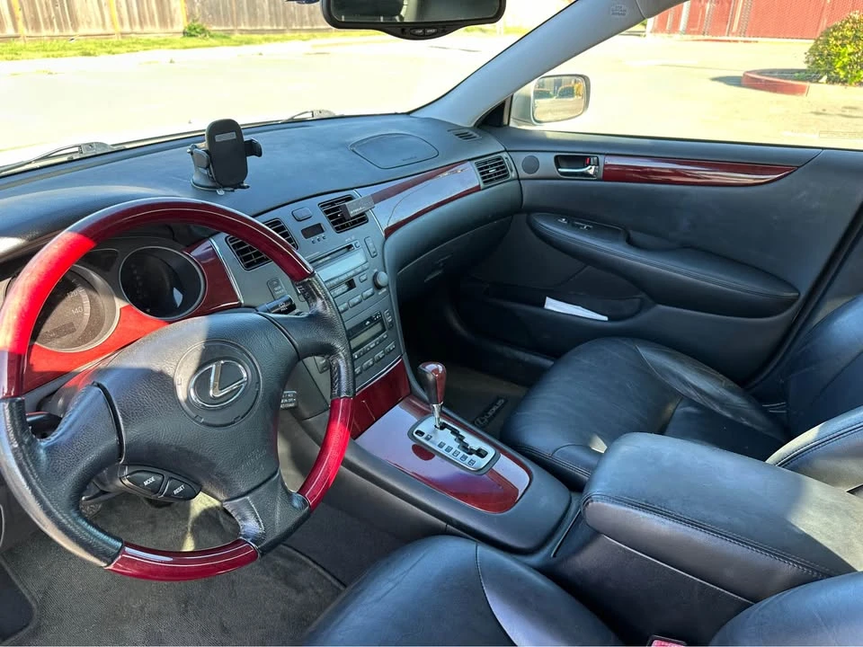 2003 Lexus ES 4th Gen - Image 7 of 9