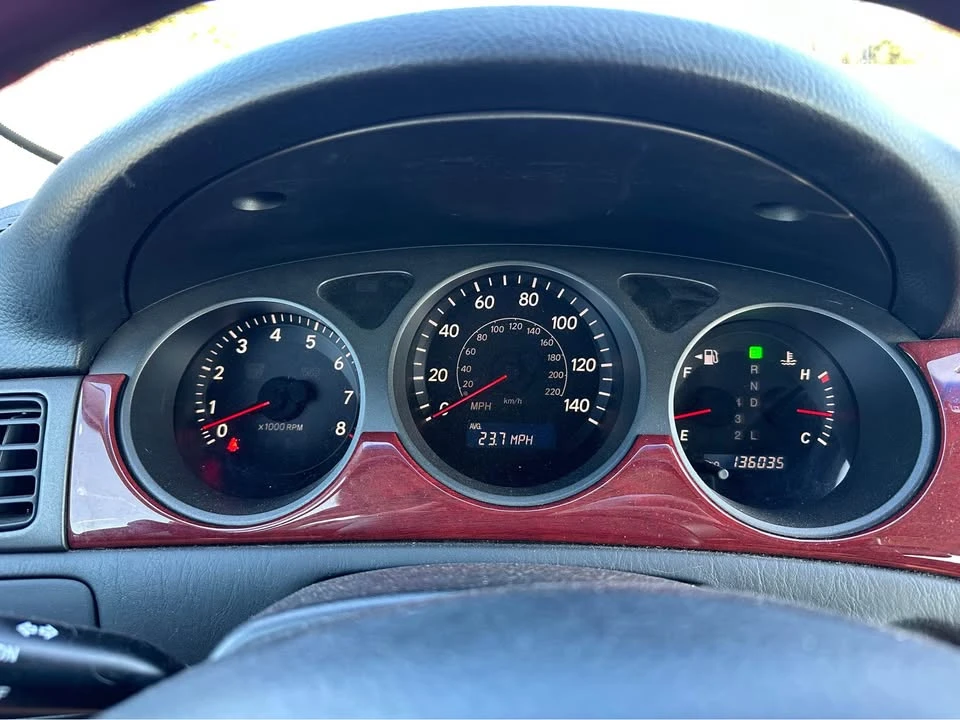 2003 Lexus ES 4th Gen - Image 8 of 9
