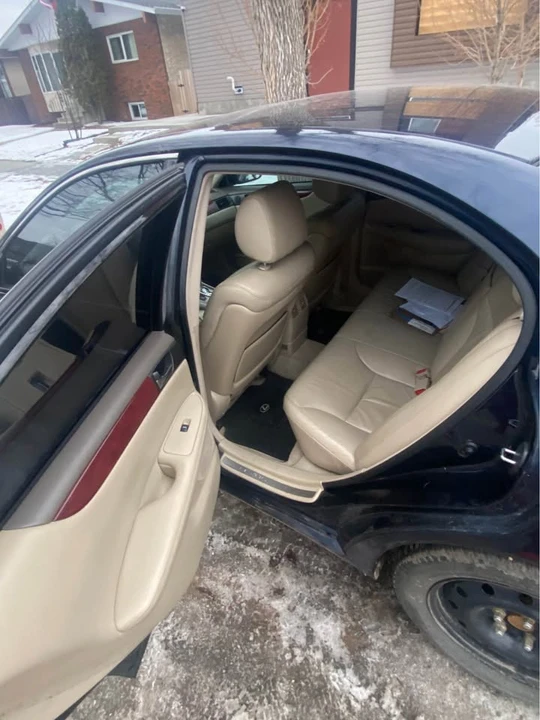 2003 Lexus ES 4th Gen - Image 2 of 12