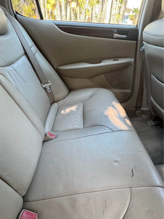 2003 Lexus ES 4th Gen - Image 3 of 10