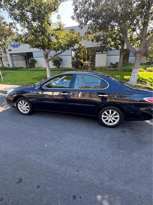 2003 Lexus ES 4th Gen - Image 9 of 10