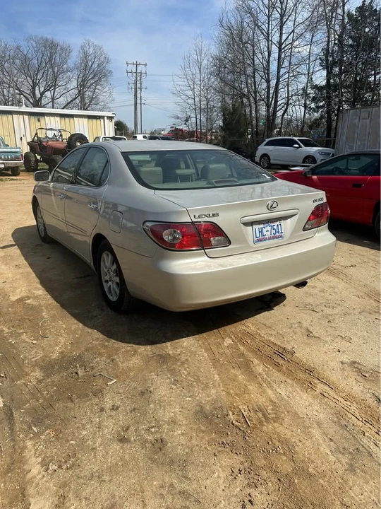 2003 Lexus ES 4th Gen - Image 5 of 8