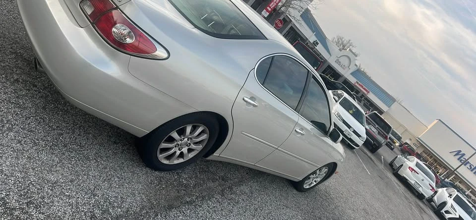 2003 Lexus ES 4th Gen - Image 3 of 4