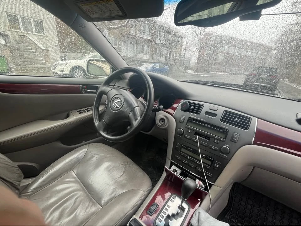 2003 Lexus ES 4th Gen - Image 5 of 6