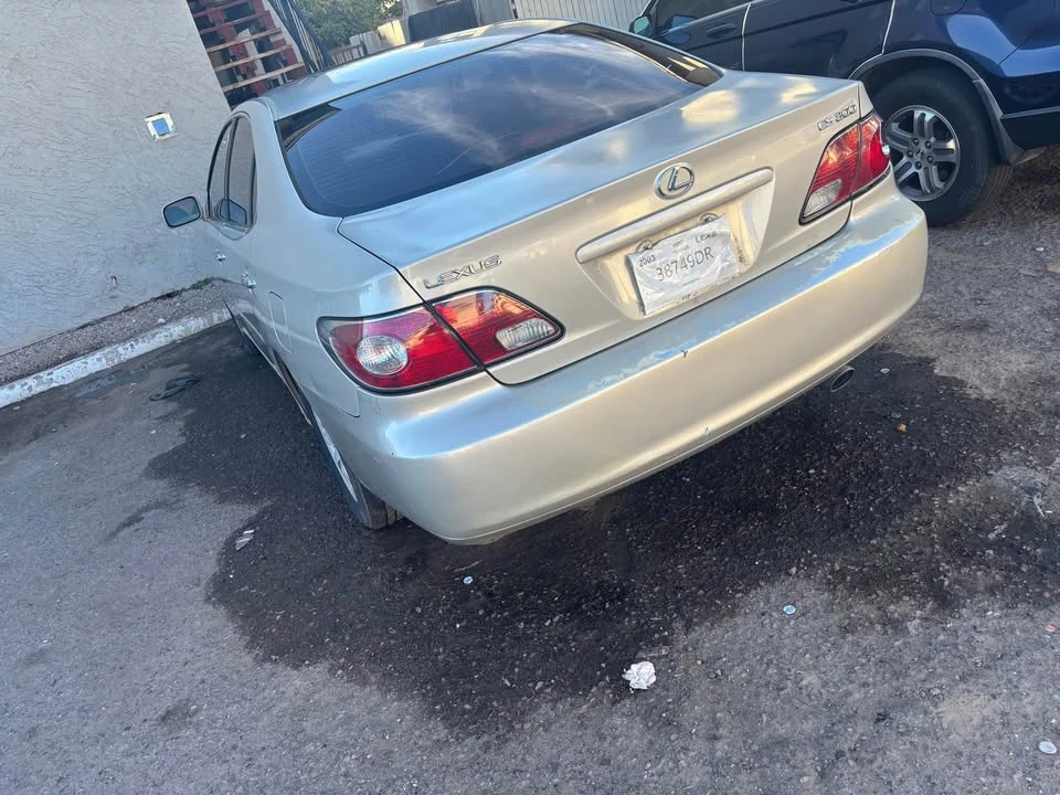 2003 Lexus ES 3rd Gen - Image 4 of 8