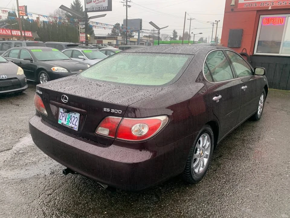 2003 Lexus ES 3rd Gen - Image 5 of 15