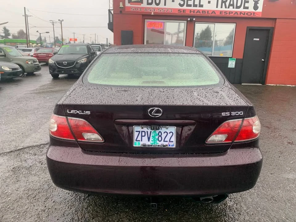 2003 Lexus ES 3rd Gen - Image 3 of 13